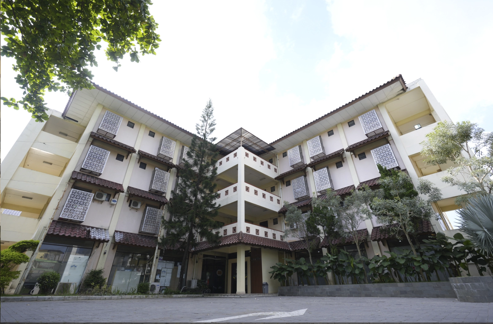U (Wisma)